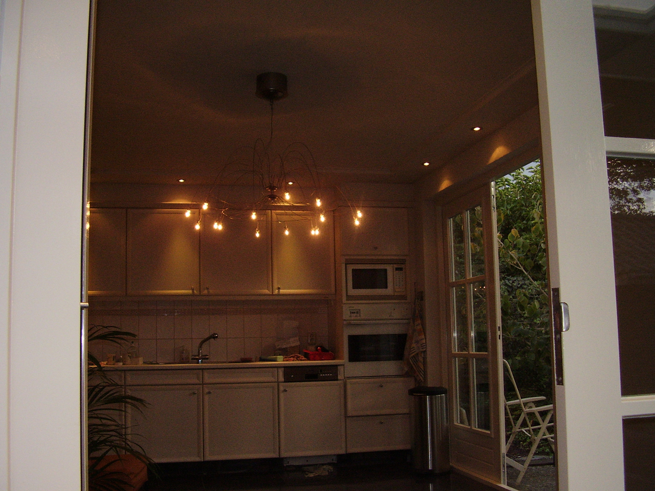 Keuken aanbouw met overkapping in rijsen